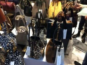 N.P.H(南平和市場)にあるバッグ