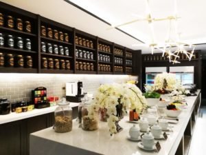 コーラルラウンジ